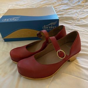 Dansko Red Mary Jane Clog 40EU size 9.5-10 new box